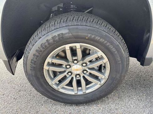 New 2026 Chevrolet Colorado LT w/ LT Convenience Package image 3