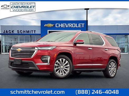 Used 2023 Chevrolet Traverse Premier AWD/4WD image 1