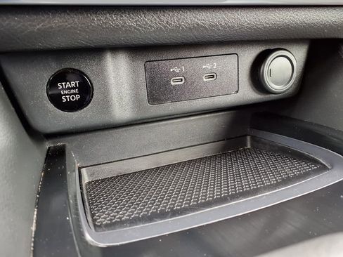 Certified 2024 Nissan Rogue SV AWD/4WD image 9