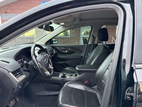 Used 2019 GMC Terrain Denali w/ Advanced Safety Package image 10