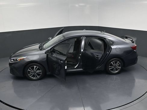 Used 2022 Kia Forte LXS FWD image 27
