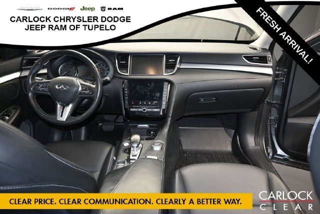 Used 2019 INFINITI QX50 Luxe w/ Navigation Package AWD/4WD image 37