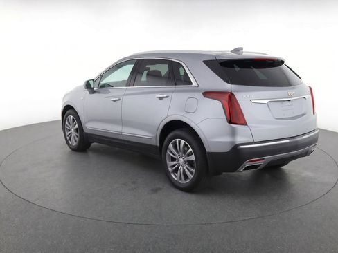 Used 2025 Cadillac XT5 Premium Luxury FWD image 3