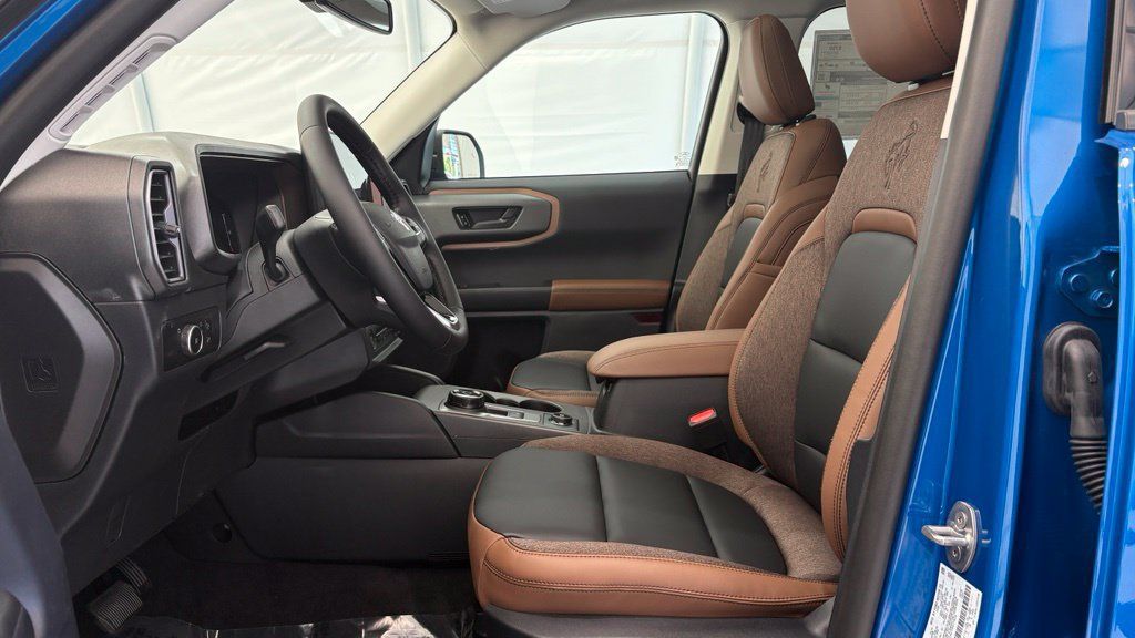 New 2026 Ford Bronco Sport Outer Banks w/ Outer Banks Tech Package+ AWD/4WD image 13