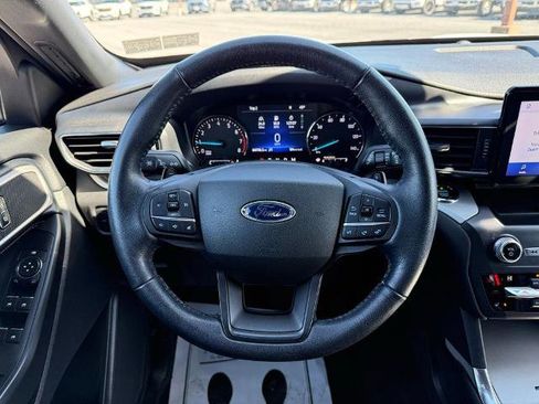 Certified 2020 Ford Explorer XLT w/ Equipment Group 202A image 16