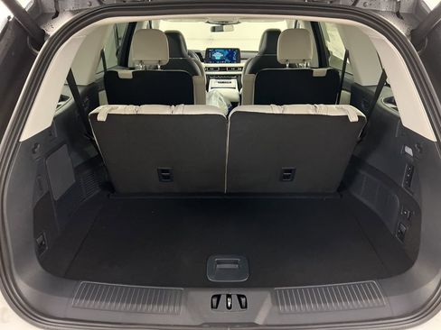 New 2026 Lincoln Aviator Reserve AWD/4WD image 37
