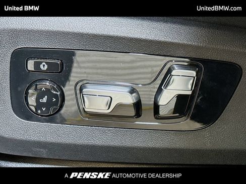 Used 2025 BMW X7 xDrive40i w/ Climate Comfort Package AWD/4WD image 4