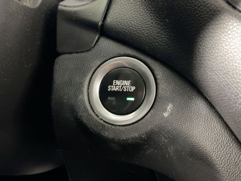 Used 2019 Chevrolet Equinox LT image 24