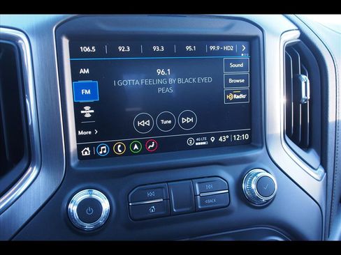 Used 2021 GMC Sierra 2500 Denali w/ Denali Black Diamond Edition image 29