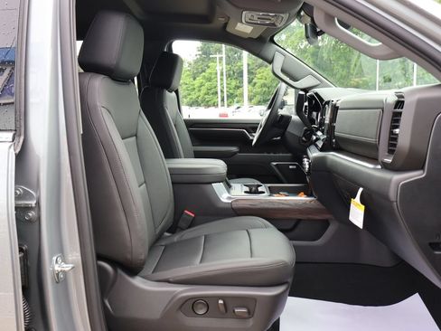 New 2026 GMC Sierra 3500 SLT w/ SLT Convenience Package AWD/4WD image 44