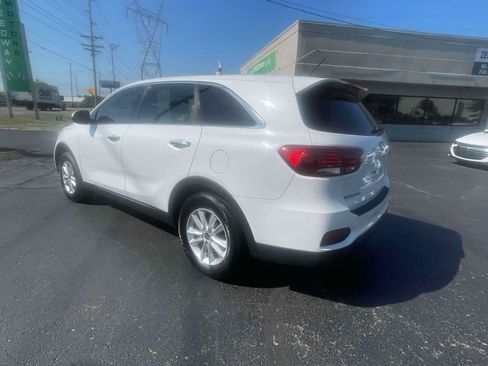 Used 2020 Kia Sorento FWD V6 image 5