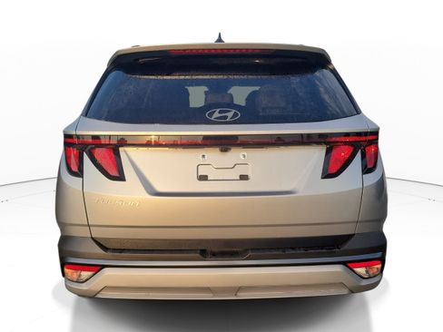 Used 2026 Hyundai Tucson SEL FWD image 6