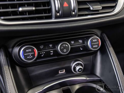 Used 2018 Alfa Romeo Stelvio Sport w/ Cold Weather Package image 29