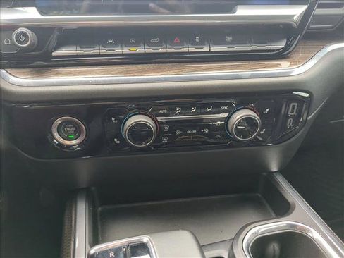 Used 2024 Chevrolet Silverado 1500 RST image 15