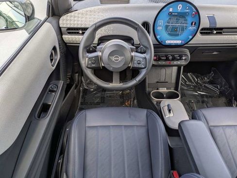 Used 2025 MINI Cooper S FWD image 18