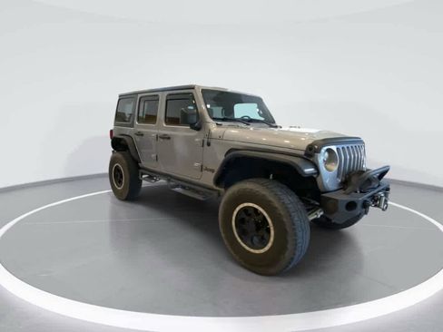 Used 2018 Jeep Wrangler Unlimited Sport S AWD/4WD image 2