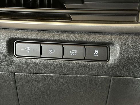 Used 2025 Kia Telluride S AWD/4WD image 18