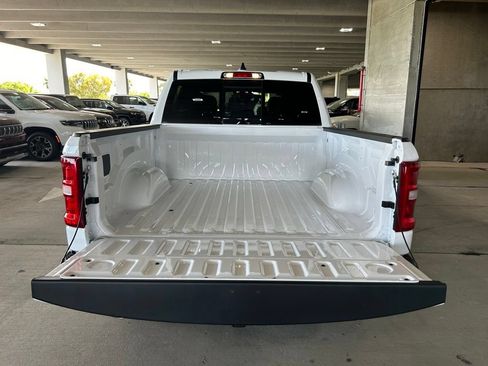 Used 2025 RAM 1500 Big Horn AWD/4WD image 29