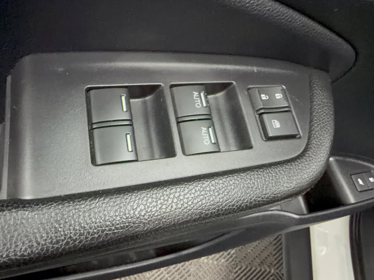 Used 2017 Honda Pilot EX-L image 15