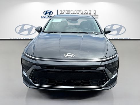 New 2026 Hyundai Sonata SE FWD image 2