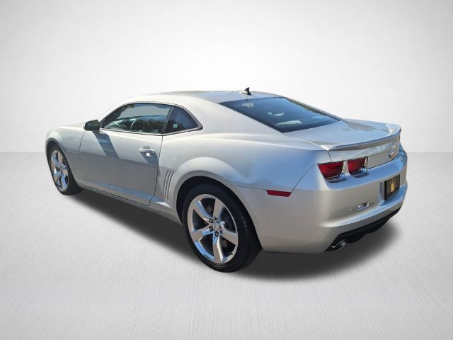Used 2010 Chevrolet Camaro SS w/ RS Package RWD image 8