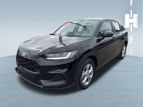 Used 2023 Honda HR-V LX image 3
