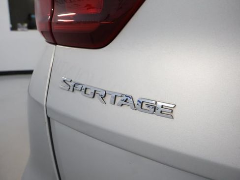 Used 2021 Kia Sportage EX AWD/4WD image 10