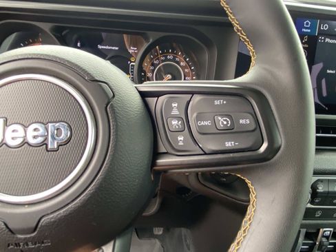 Used 2024 Jeep Wrangler Unlimited Sport AWD/4WD image 42