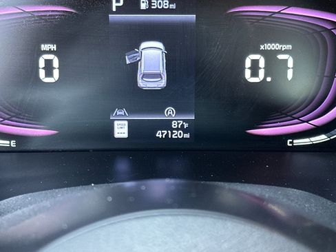 Used 2023 Kia Soul LX w/ Option Group 015 image 24