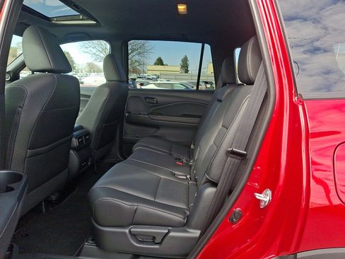 Used 2024 Honda Passport EX-L image 10