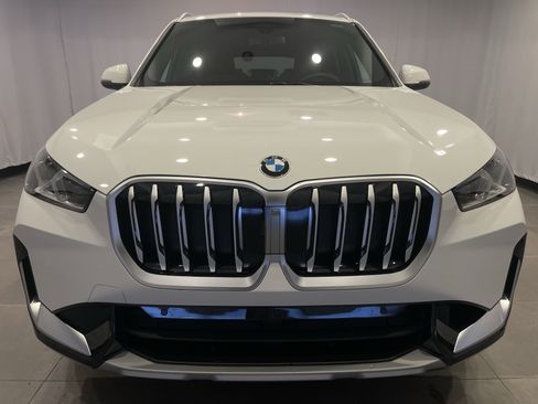 New 2026 BMW X1 xDrive28i w/ Convenience Package image 2