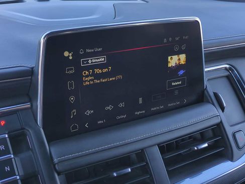 Used 2024 GMC Yukon SLT image 13