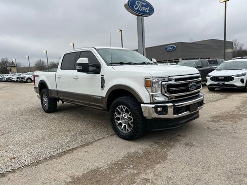Used 2021 Ford F250 Lariat w/ Lariat Ultimate Package image 2