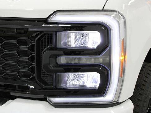 New 2026 Ford F250 Lariat w/ Black Appearance Package image 12