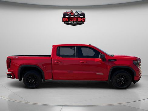 Used 2023 GMC Sierra 1500 Elevation AWD/4WD image 8