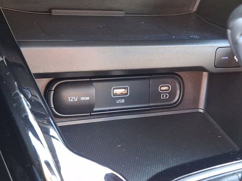 Used 2023 Kia Soul EX FWD image 25