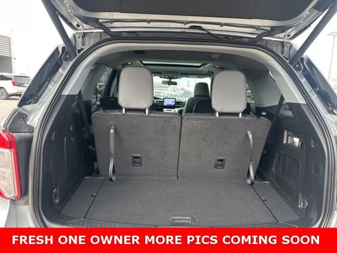 Used 2022 Ford Explorer XLT w/ Equipment Group 202A image 15