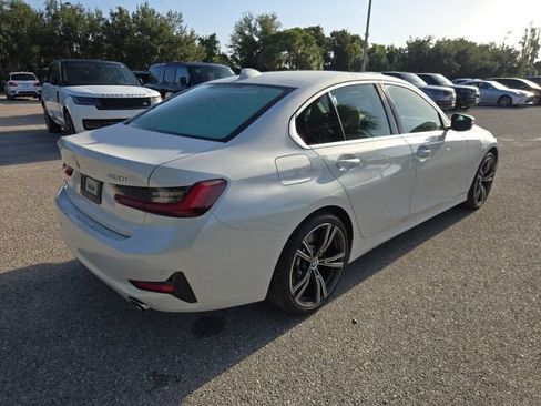 Used 2022 BMW 330i Sedan w/ Premium Package 2 RWD image 5