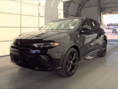 Used 2024 Dodge Hornet R/T w/ Track Pack AWD/4WD image 2