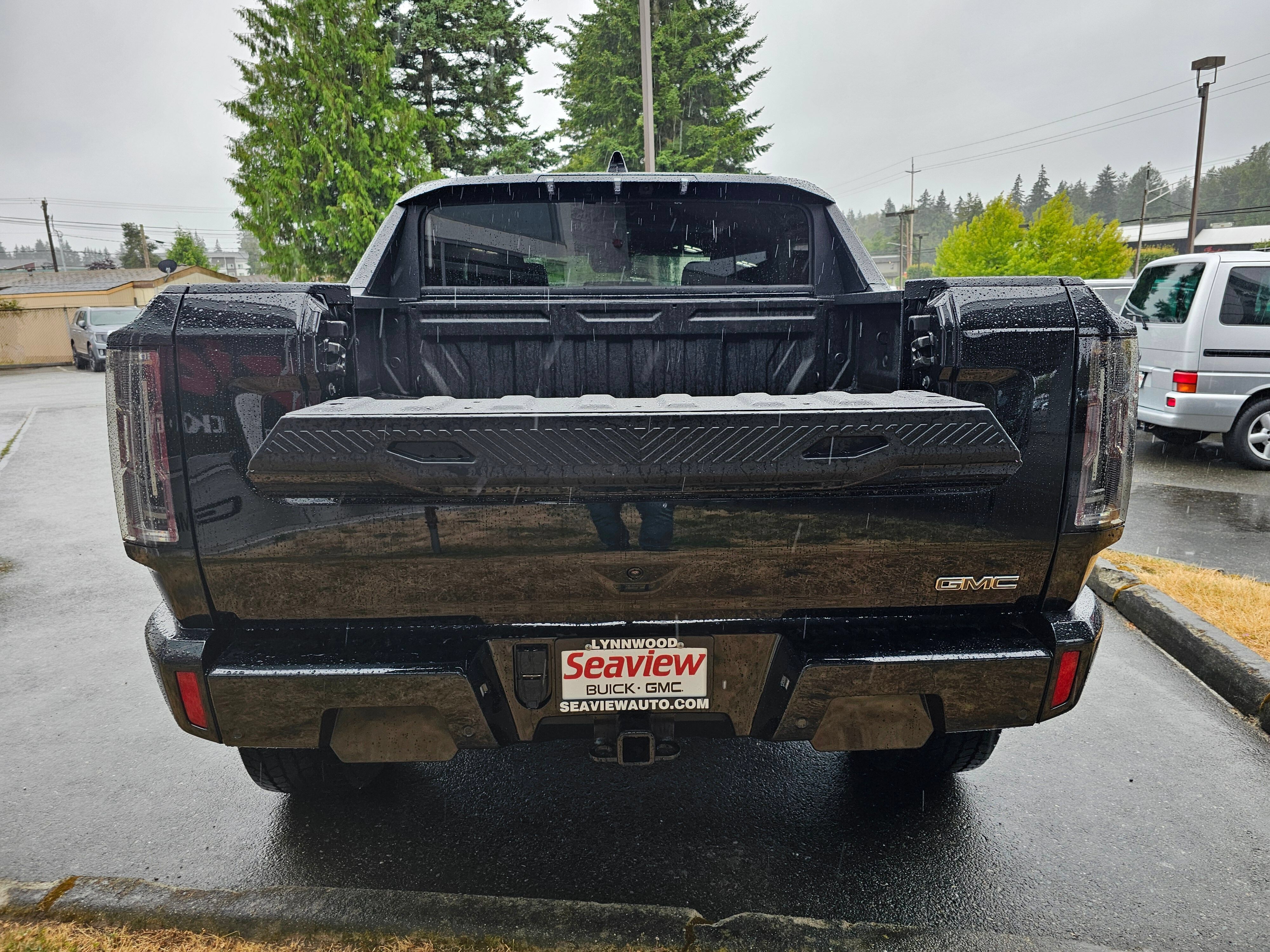 New 2024 GMC Hummer EV 2X AWD/4WD image 13