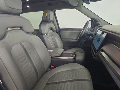Used 2022 Rivian R1T Launch Edition image 23