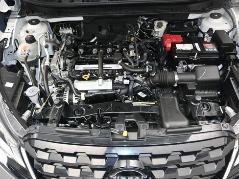 Used 2024 Nissan Kicks SV FWD image 28