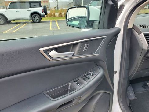 Used 2023 Ford Edge SEL AWD/4WD image 10