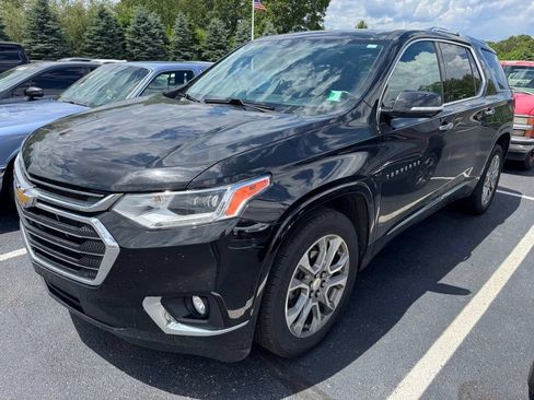Used 2020 Chevrolet Traverse Premier w/ LPO, Floor Liner Package AWD/4WD image 1