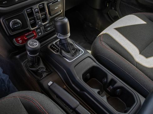 Used 2026 Jeep Gladiator Rubicon AWD/4WD image 19