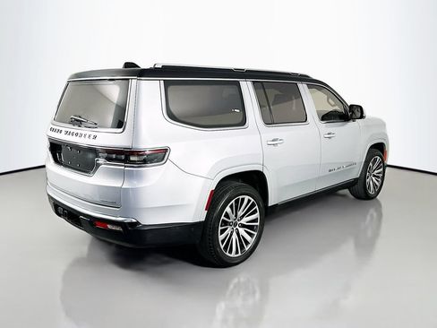 Used 2022 Jeep Grand Wagoneer Series III w/ Flexible Seating Group AWD/4WD image 7