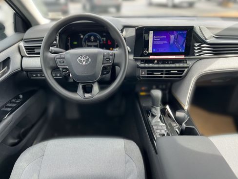 New 2026 Toyota Camry LE image 18