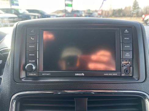 Used 2019 Dodge Grand Caravan GT image 19