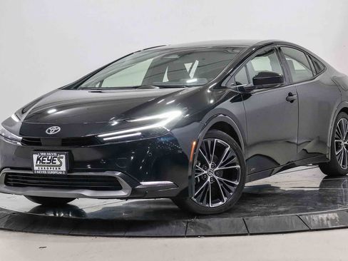 Used 2024 Toyota Prius XLE AWD/4WD image 1