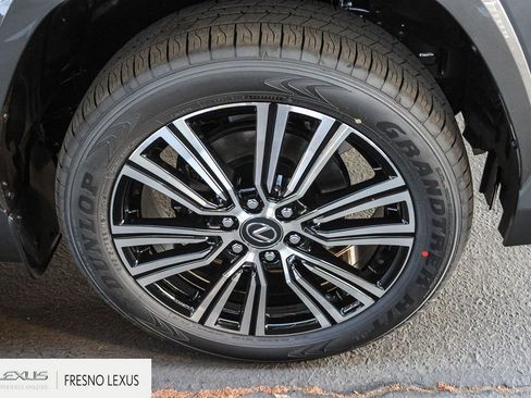 New 2026 Lexus LX 600 4WD w/ Luxury Package image 9